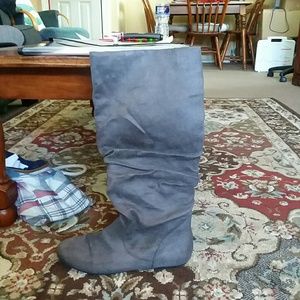 Grey suede boots,size 7